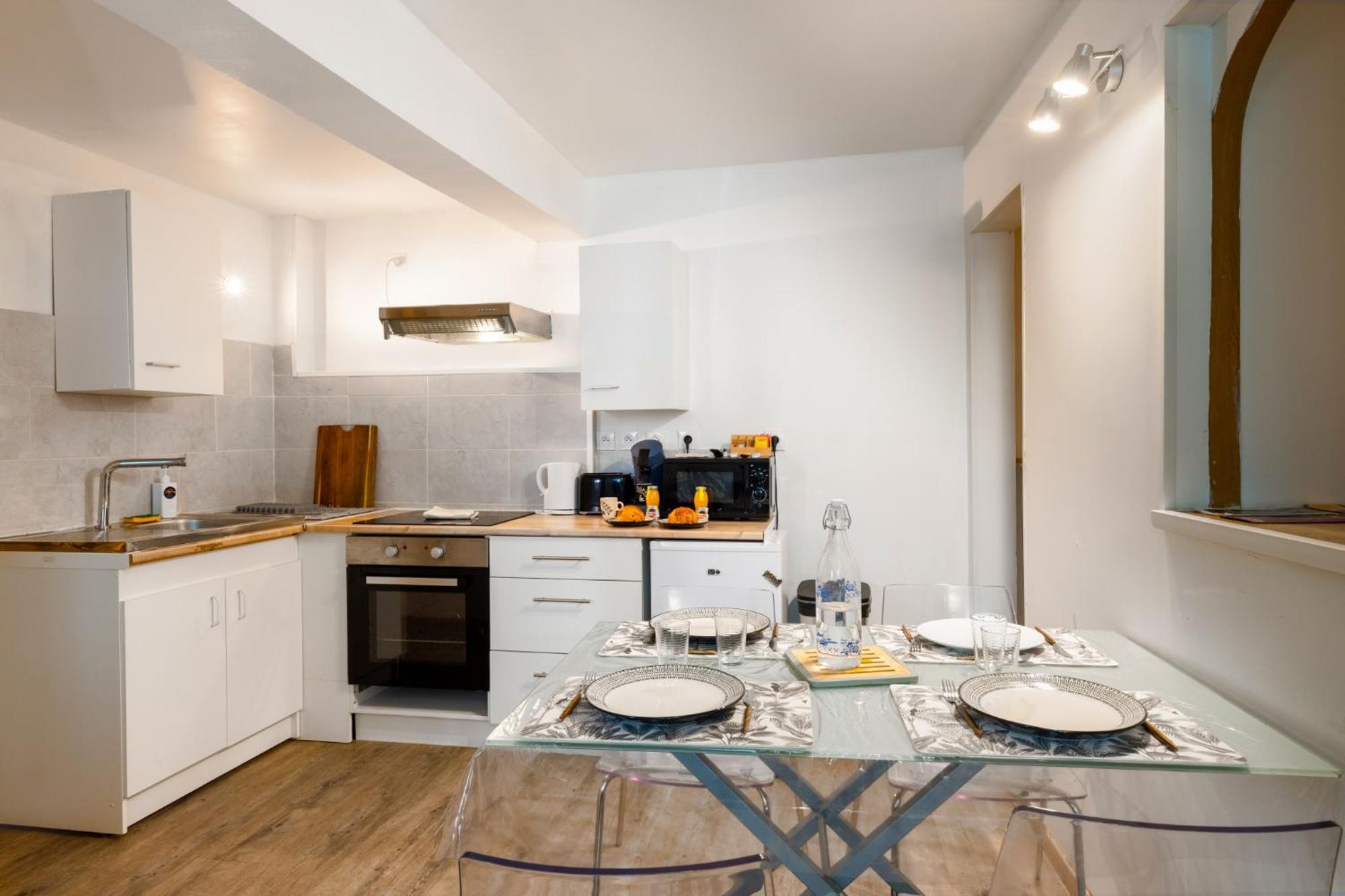 Апартаменты Le Cathare-Limoux-Wifi-Parking Free-Oc-Keys Экстерьер фото